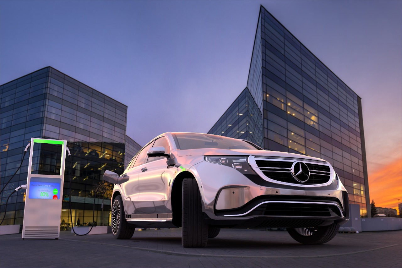 Mercedes Launches New Entry Level Compact Electric Suv To Capture Ev Market