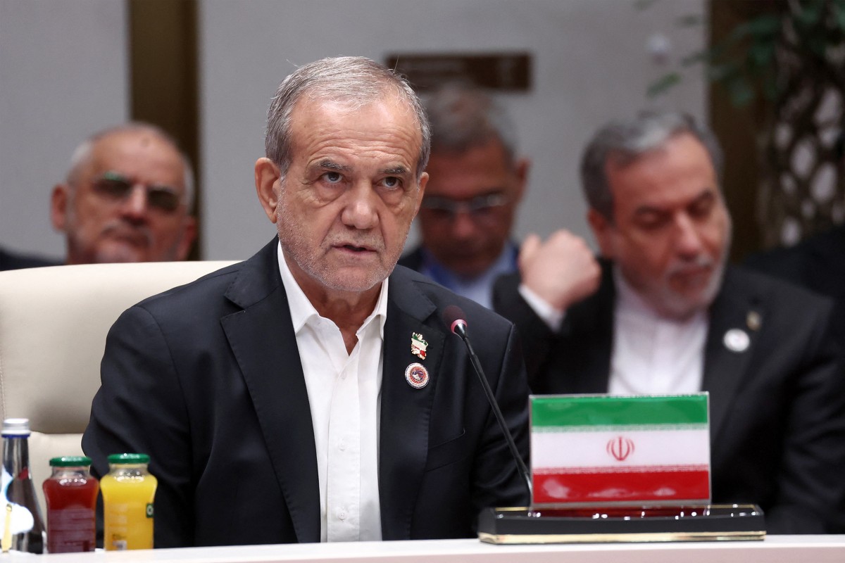 Iran’s President Offers To ‘Reciprocate’ If U.S. Returns To June Interim Peace Deal