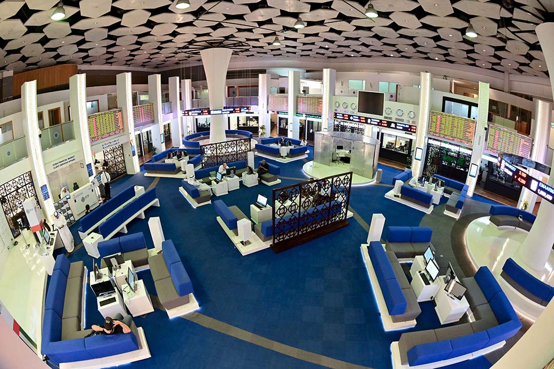 Egypt's Stock Market Volatility Amid Currency Weakness and Regional Tensions
