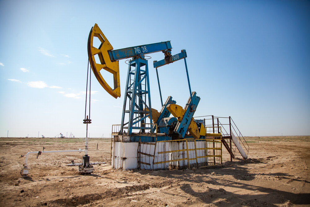 Oil Prices Hold Steady As Russia-Ukraine Peace Hopes Fade