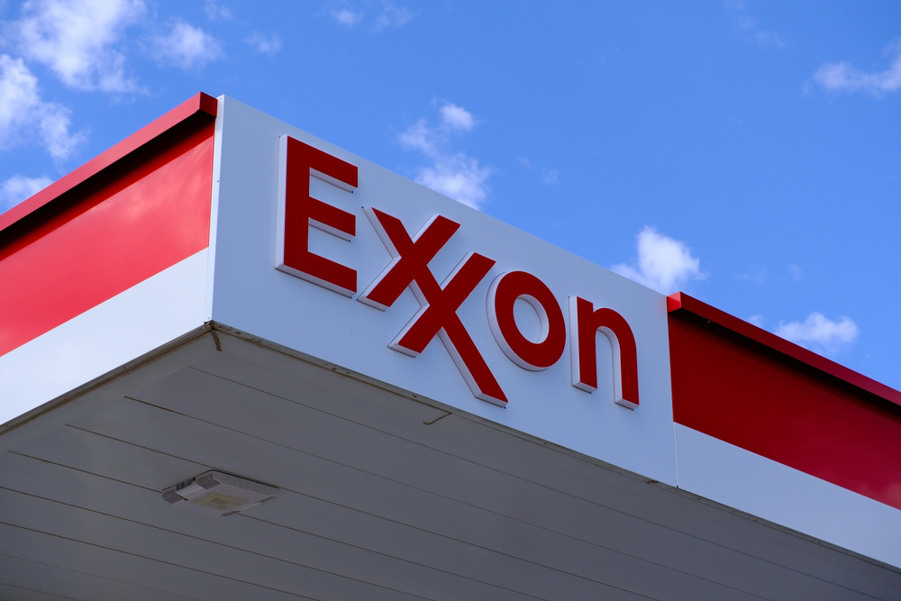 Amid 2026 Energy Chaos, Oil And Gas Giants Prosper