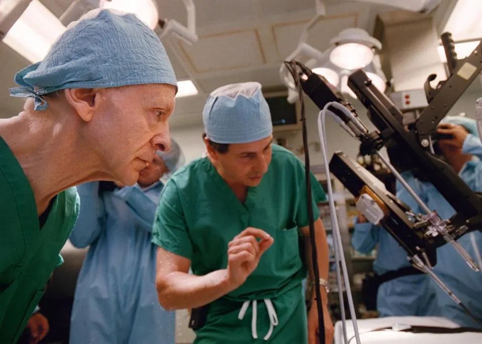 Miniature Robots Could Revolutionize Heart Infection Treatment